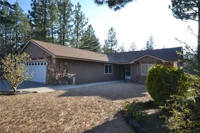 889 Mcalister Road photo 2