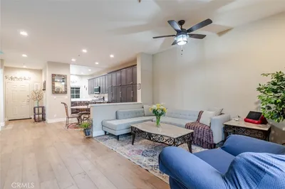 10604 Valley Spring Lane 105 photo 2