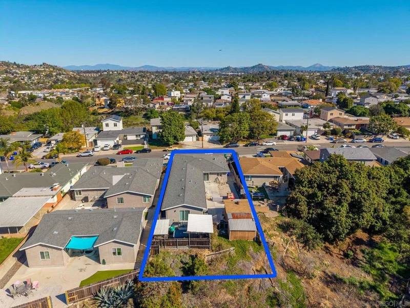 5236 E Falls View Dr, San Diego, CA 92115
