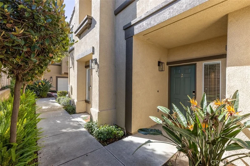 638 Sumner photo 2