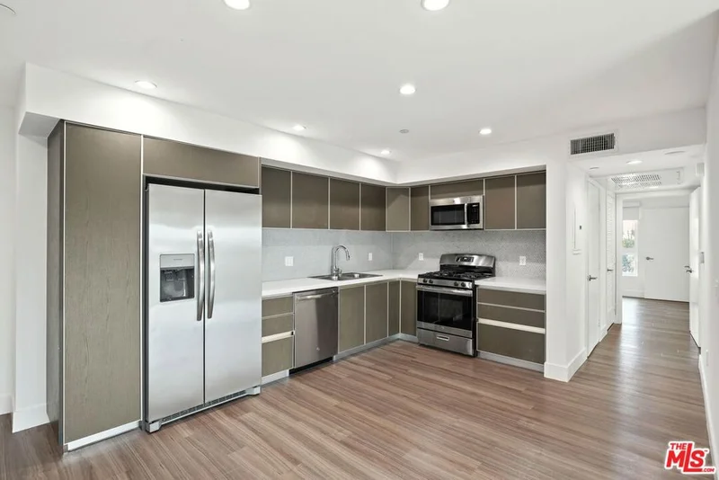 Modern Kitchen