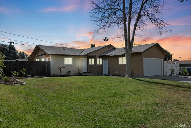 2994 David, Riverside, CA 92506
