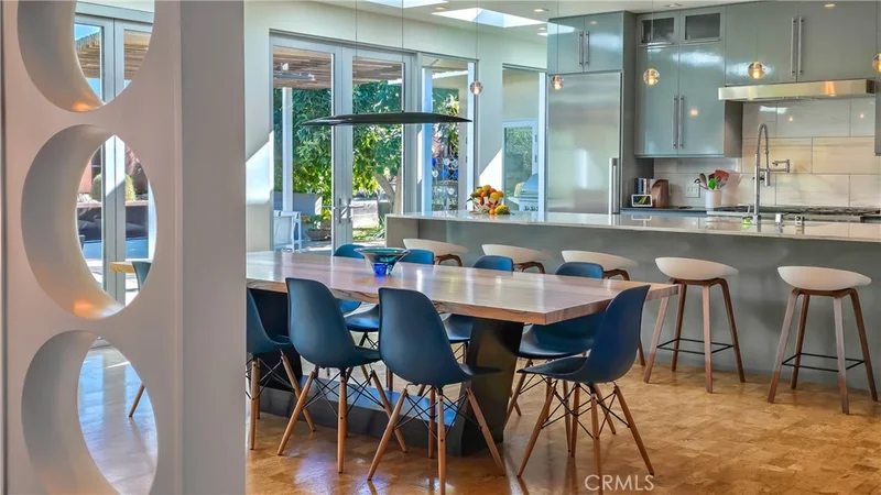 2244 N La Paz, Claremont, CA 91711