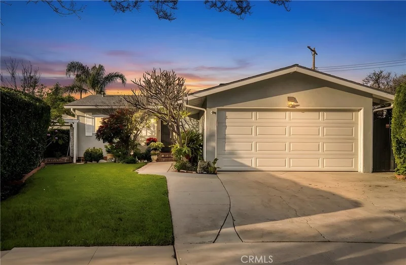 19016 Runnymede, Reseda, CA 91335