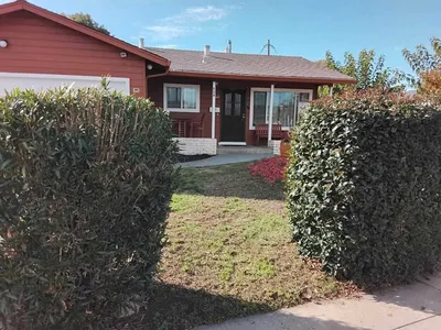 734 Overland photo 2