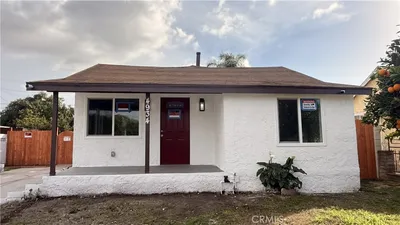 4934 E San Rafael