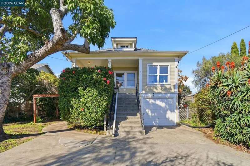 5115 Lawton Ave, Oakland, CA 94618