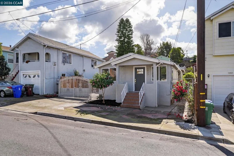 1027 3rd St, Rodeo, CA 94572