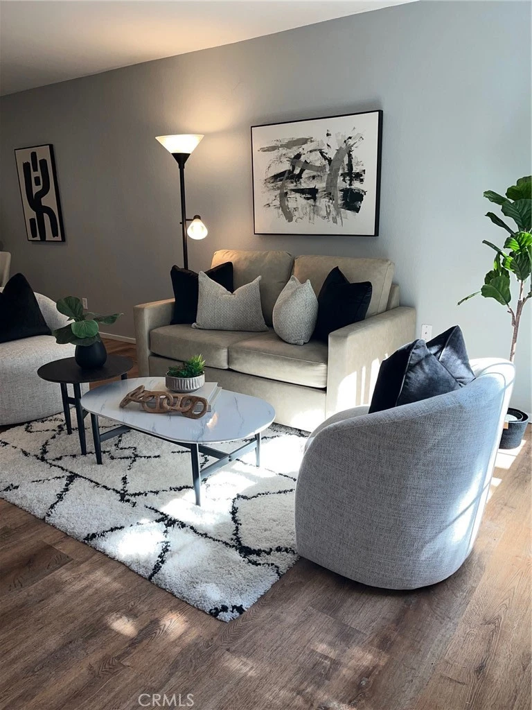 Interior 3