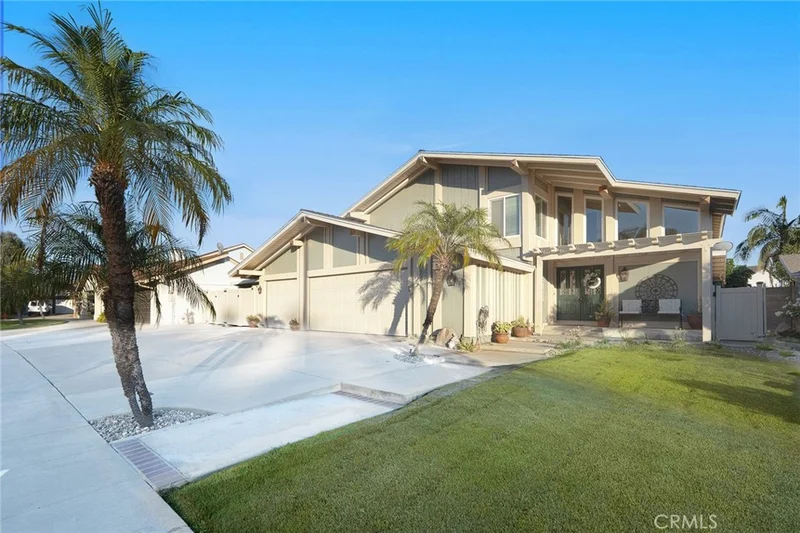 2244 Beverly, Orange, CA 92868