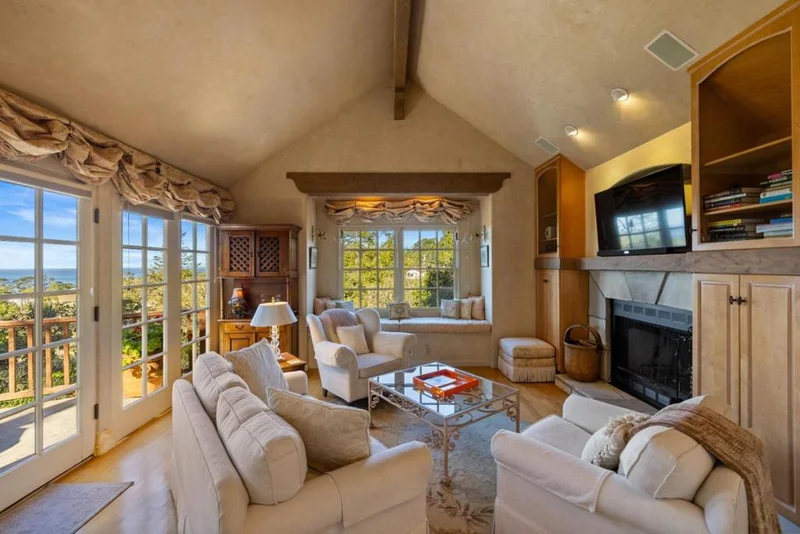 SE Of 4th, Carmel, CA 93921