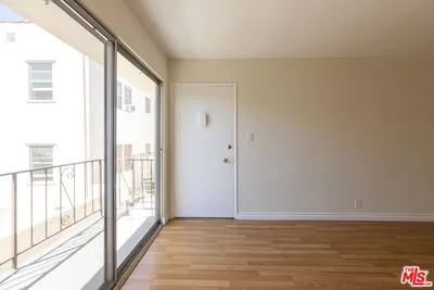 1338 14TH Street 104 photo 2