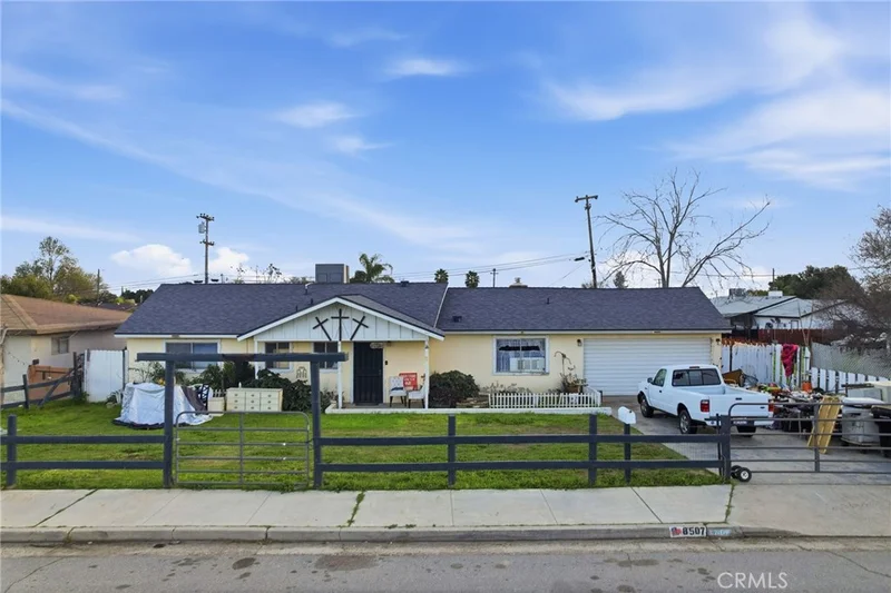 8507 Eucalyptus, Bakersfield, CA 93306
