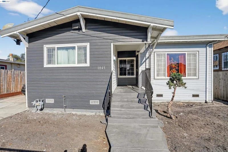 1045 72nd Avenue, Oakland, CA 94621