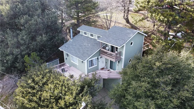 455 Delle, Crestline, CA 92325