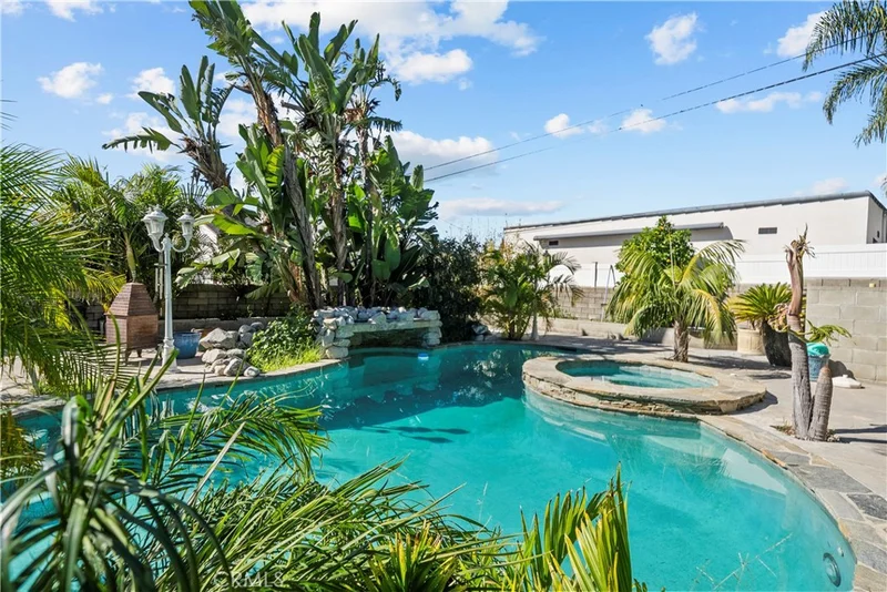 1243 Raymond, Glendale, CA 91201