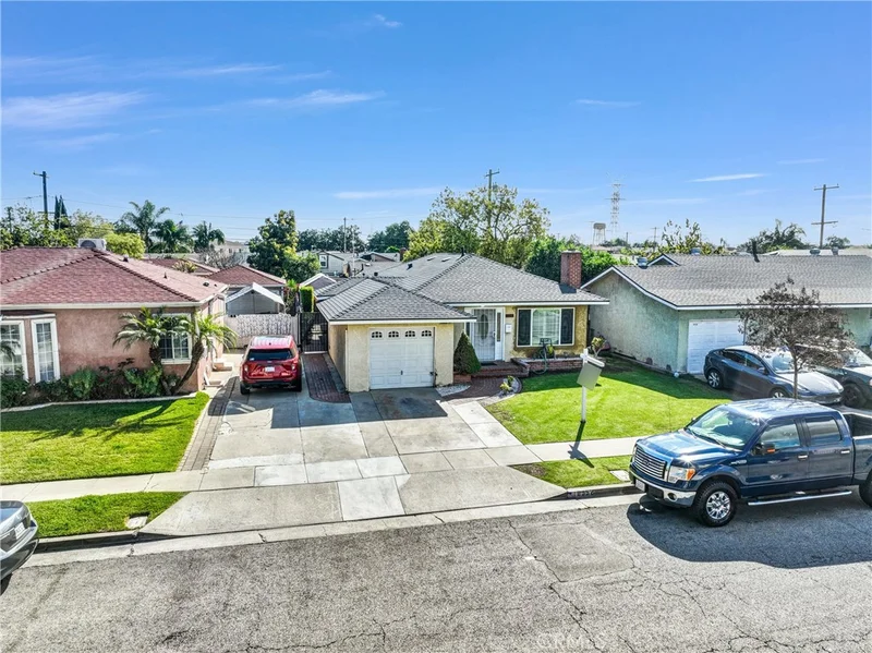 8952 Dudlext, South Gate, CA 90280
