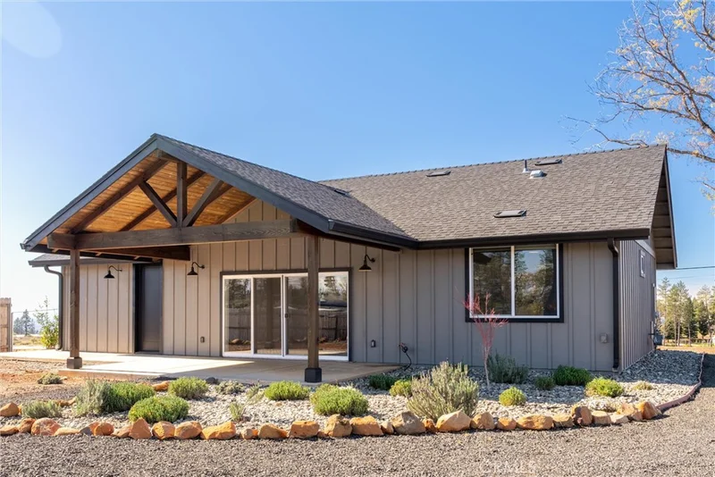 5580 Newland Drive, Paradise, CA 95969