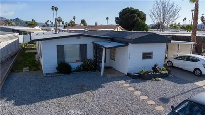 371 Santa Clara Circle photo 2