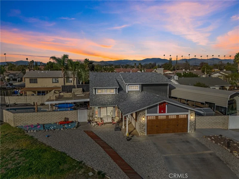 869 Fillmore, Hemet, CA 92543