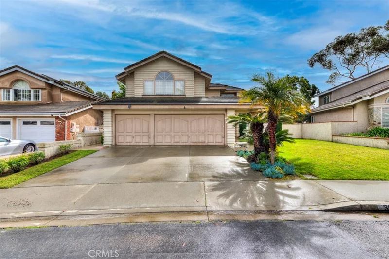 30 Center Court, Laguna Niguel, CA 92677