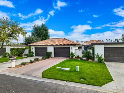 21 Toledo Drive photo 2