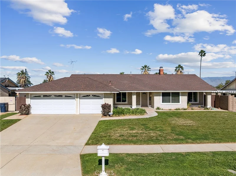 1030 Fallbrook, Redlands, CA 92373
