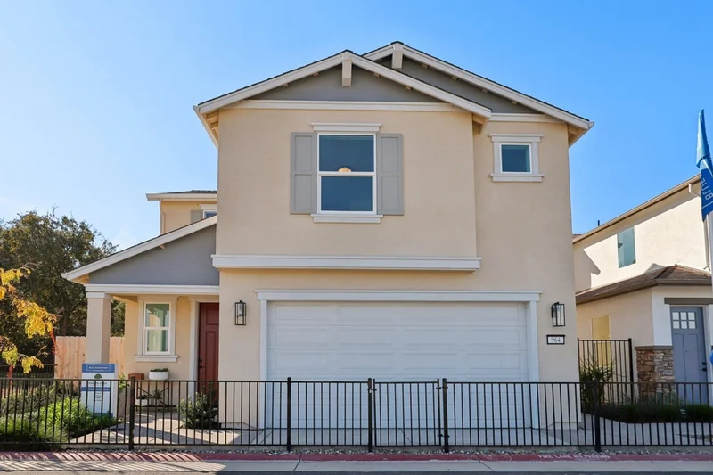 872 Pecan Tree Ln, Galt, CA 95632