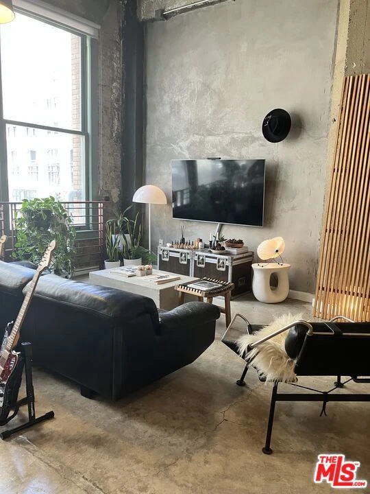 Interior 2