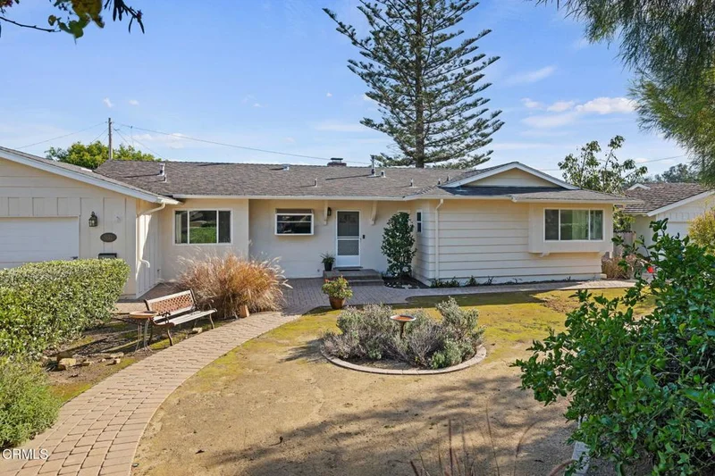 5632 Pembroke Street, Ventura, CA 93003