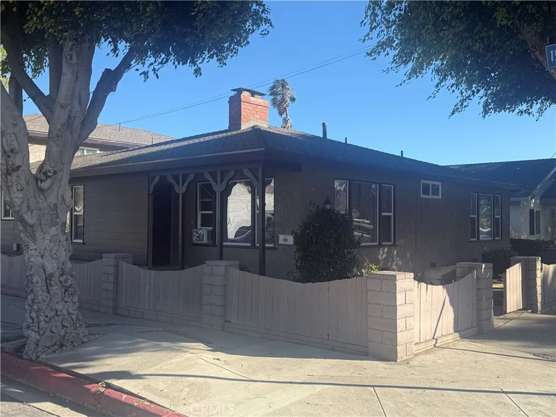 1504 S Grand