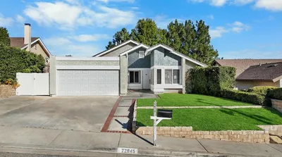22945 Magnolia Glen Drive photo 2