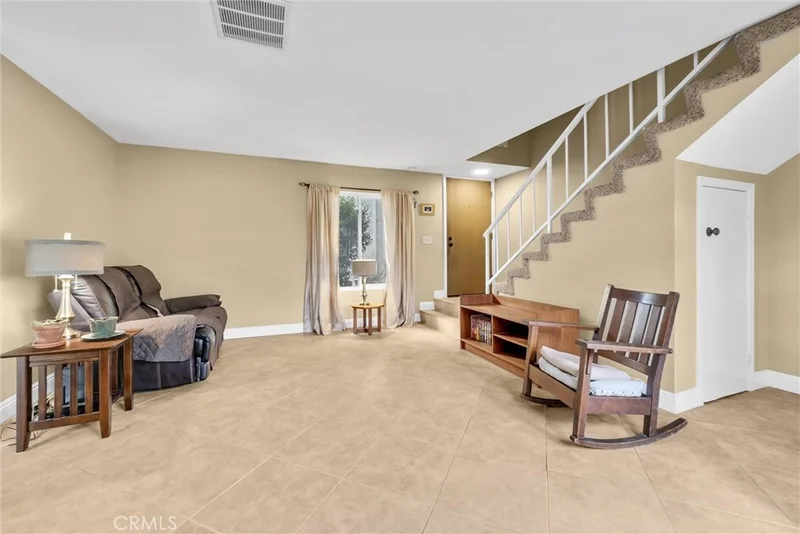 855 N Lemon Street 6 photo 2