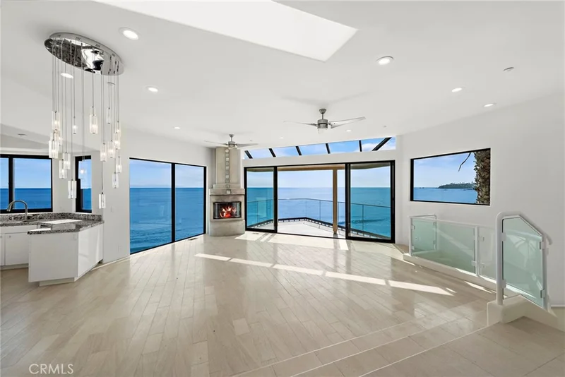 715 Ocean Front photo 2
