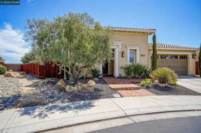 1512 Miwok Ct photo 2