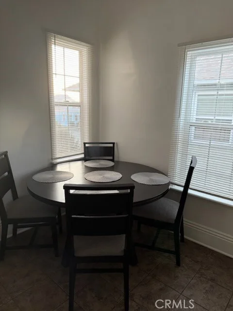 2536 Griffin photo 2