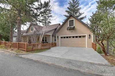 1254 Calgary photo 2