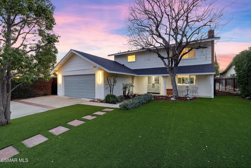 5525 Parkmor Road, Calabasas, CA 91302