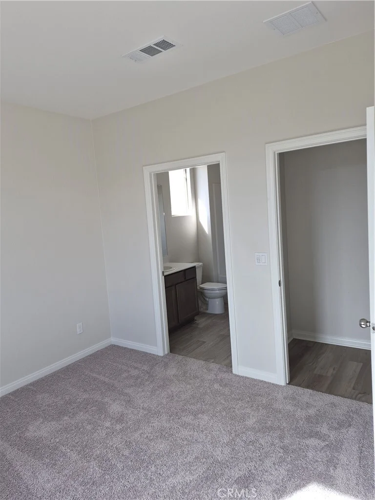748 SPYGLASS Court photo 2