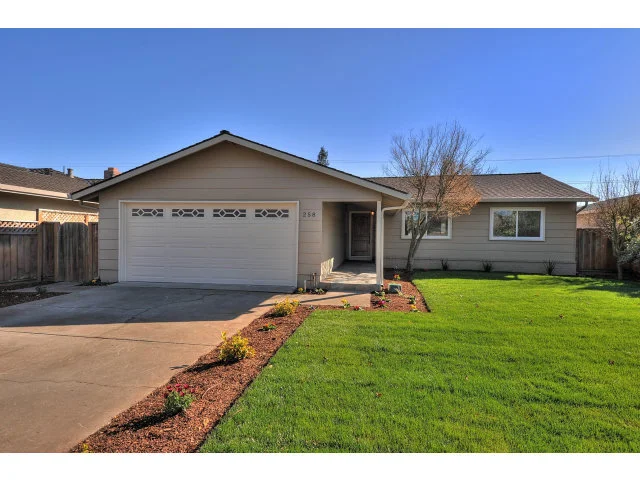 258 Howes, Los Gatos, CA 95032