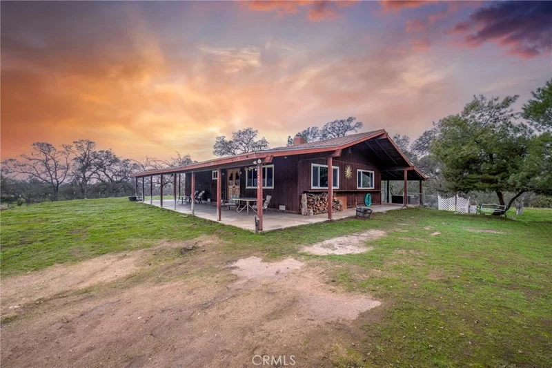 21256 Tollhouse, Clovis, CA 93619