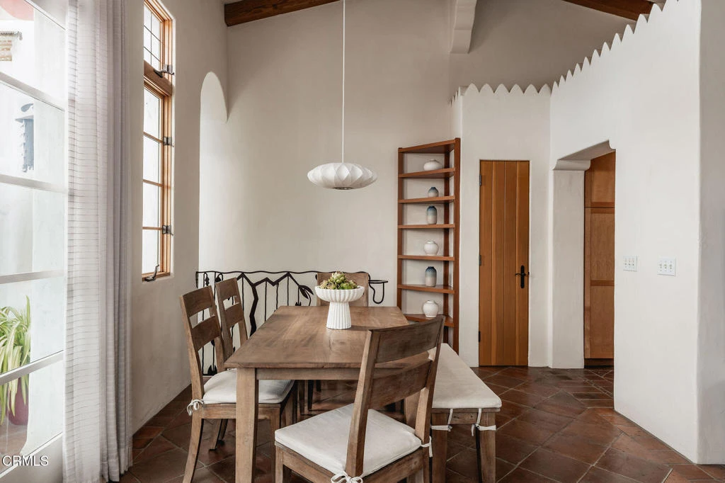 Interior 2