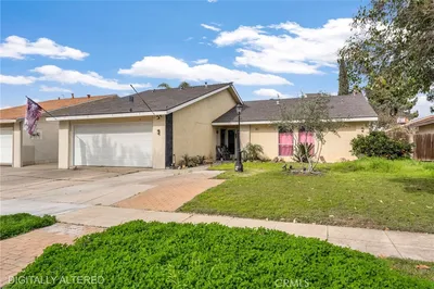 4883 E Geary Street photo 2