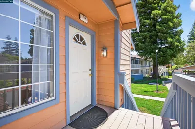 15 Glenwood photo 2