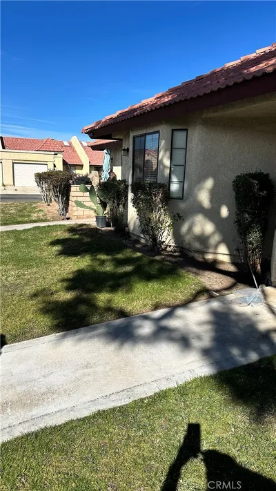 19269 ELM Drive photo 2
