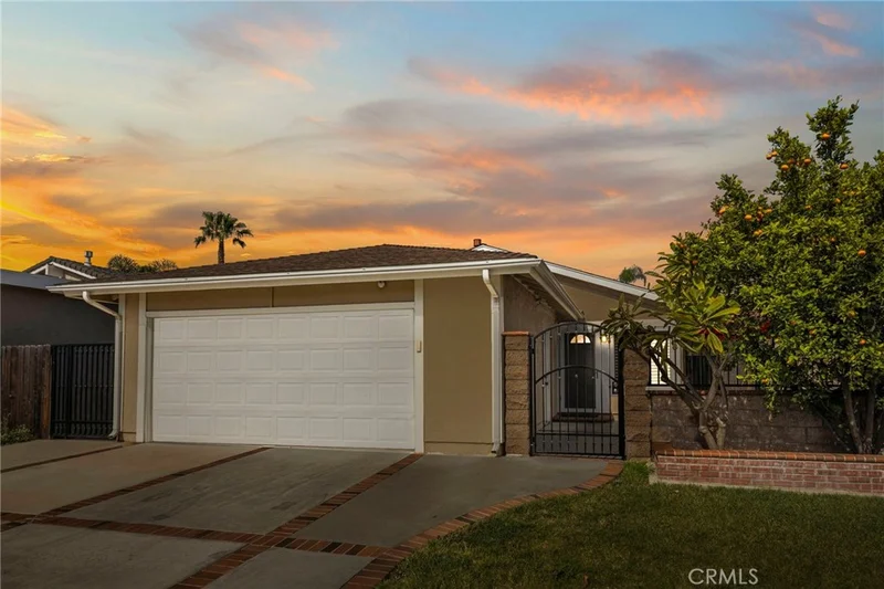 27271 Pinocha, Mission Viejo, CA 92692