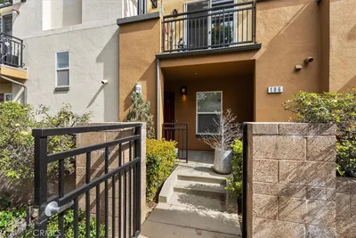 8620 Belford 106 photo 2