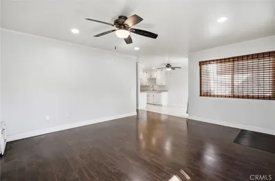 1800 E Heim 29 photo 2