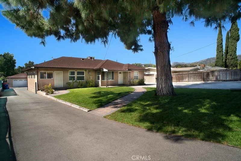 11471 Orcas, Sylmar, CA 91342