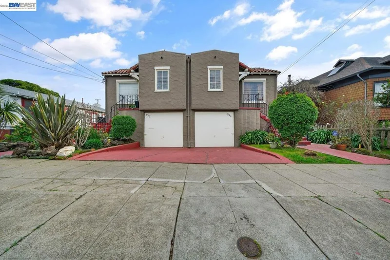 940 Delaware St, Berkeley, CA 94710